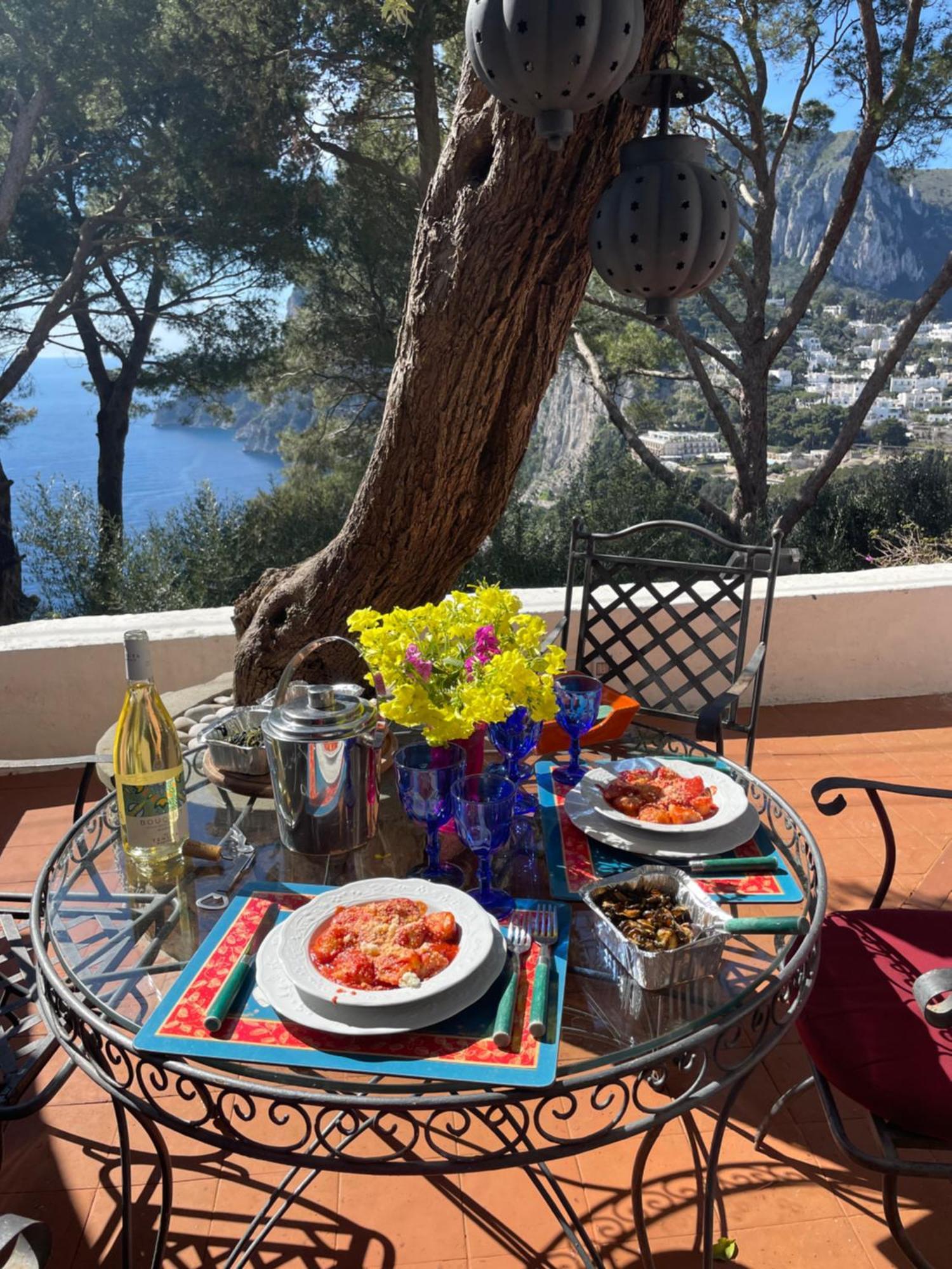 Guya Villa Capri